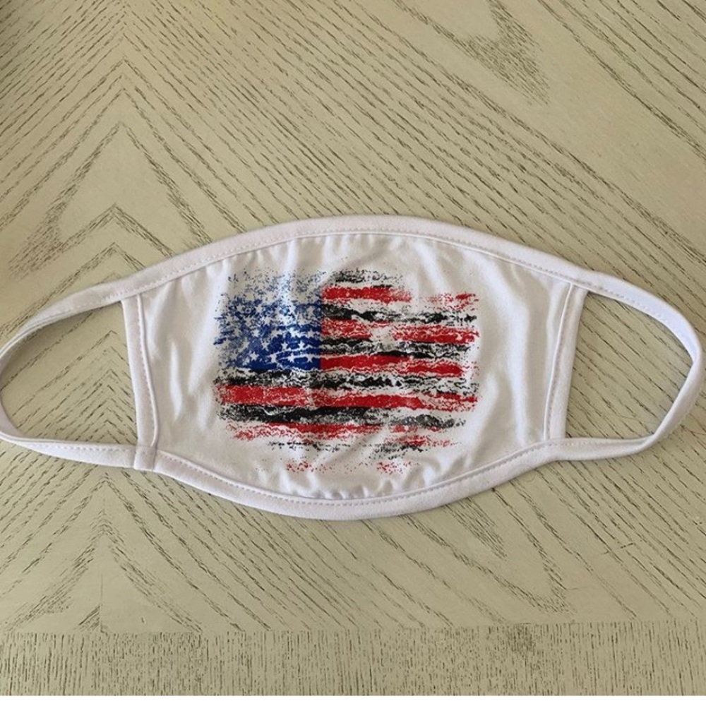 Face masks please pick a color at check out !
